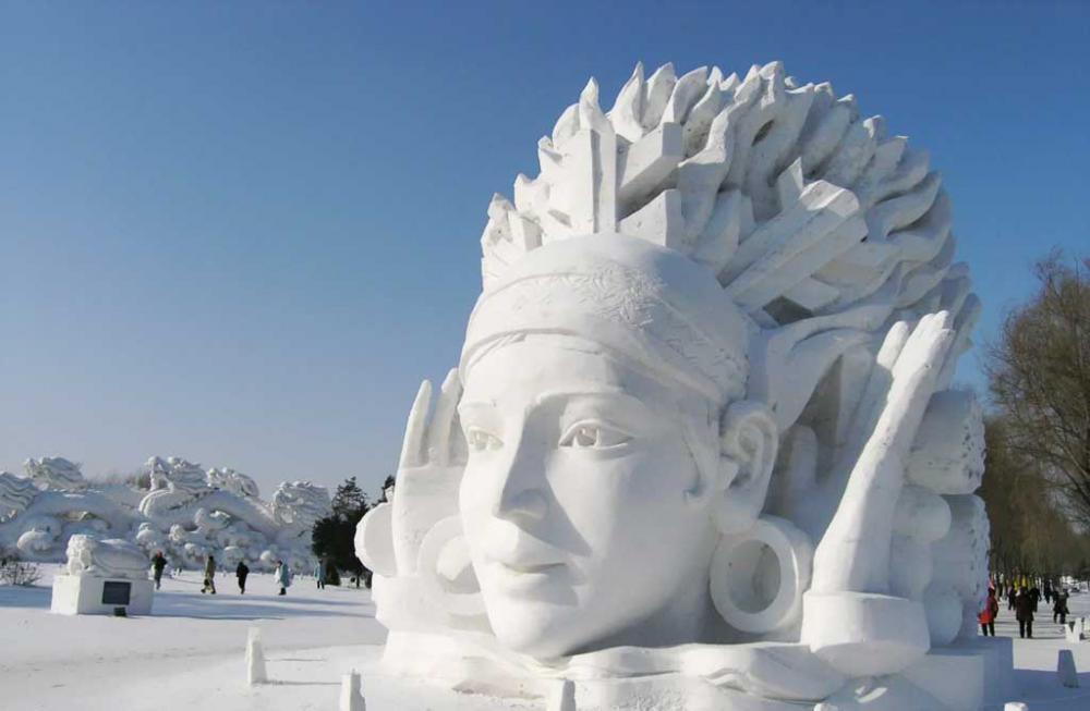 海拉尔国家森林公园雪雕