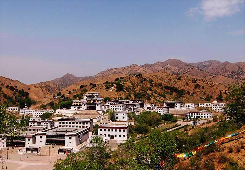 五当召村