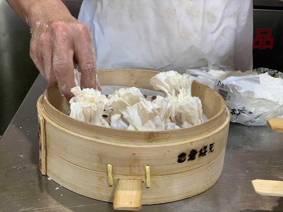包好的烧卖