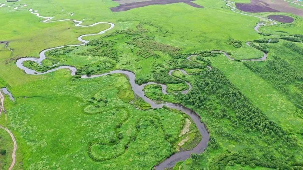 乌兰河与海力斯台河在乌兰毛都草原融汇成为归流河