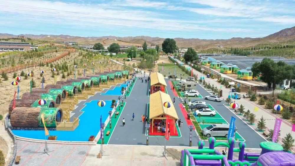 东达山度假区胶囊民宿、房车营地